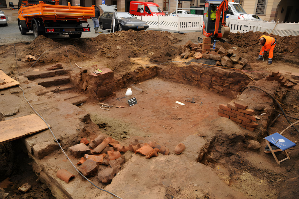 Grabungsfund: Keller der Abtsburg bei Ausgrabungen im Fuldaer Schlosshof entdeckt